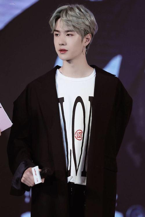 王一博爆料图文视频,揭秘幕后故事与精彩瞬间